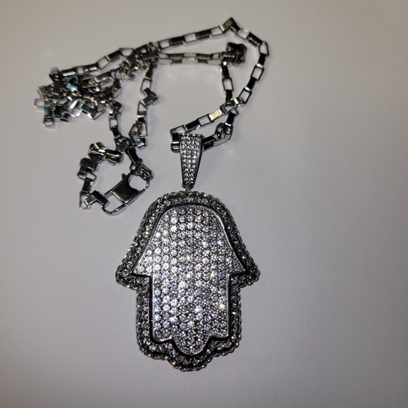 2 HAMSA WITH CHAIN FOR MEN - Picture 1 of 2
